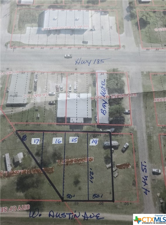 303-309 W Austin Avenue Property Photo 1