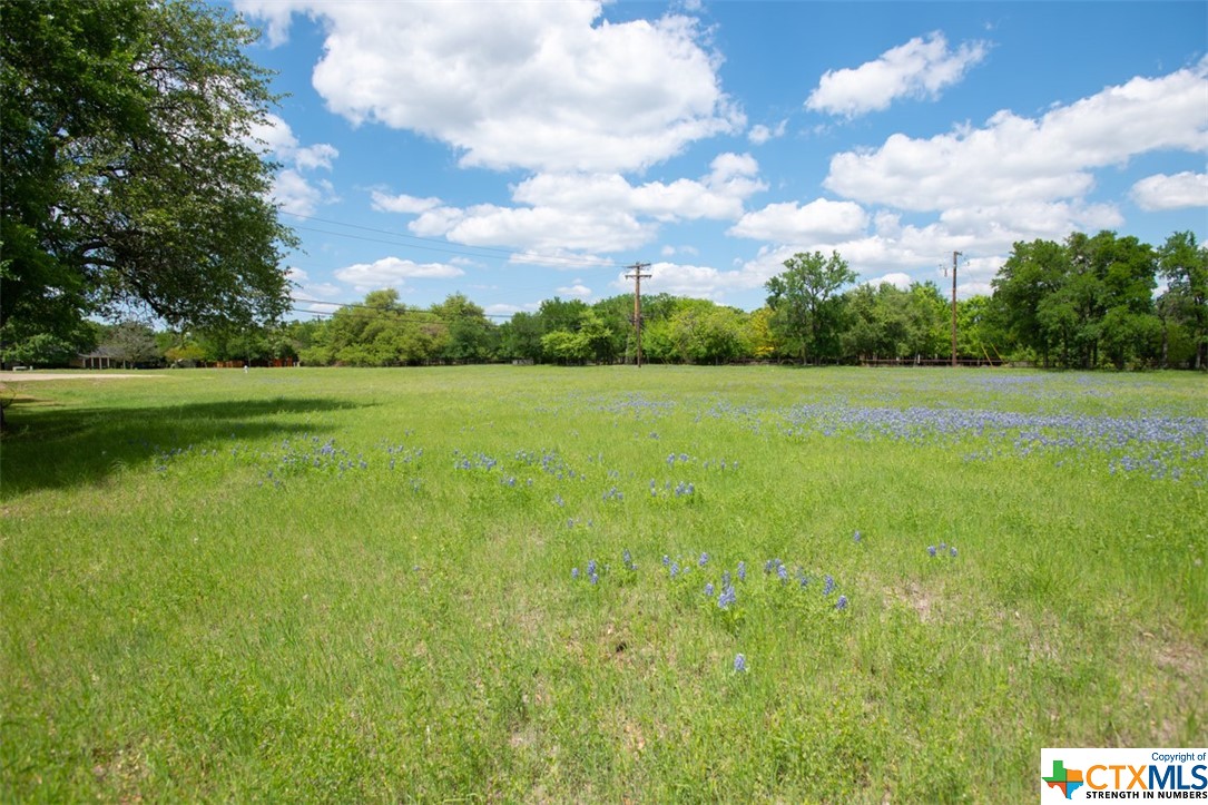 1516 Hilltop Circle Property Photo 1