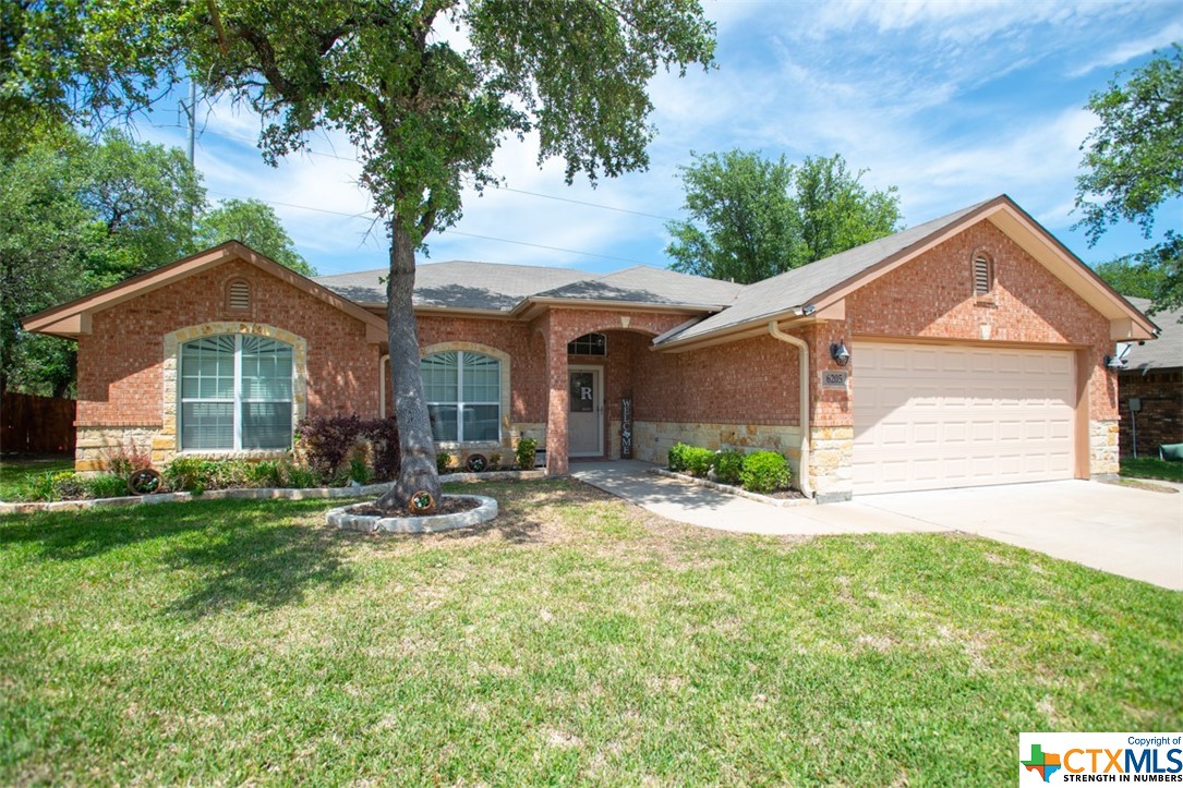6205 Siltstone Loop Property Photo 1