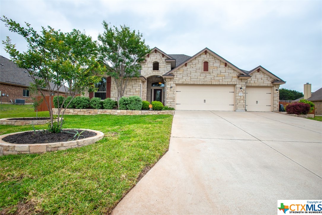 3701 Mesquite Branch Drive Property Photo 1