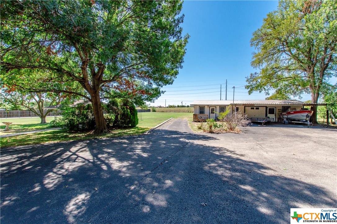201 Lake Road Property Photo 4