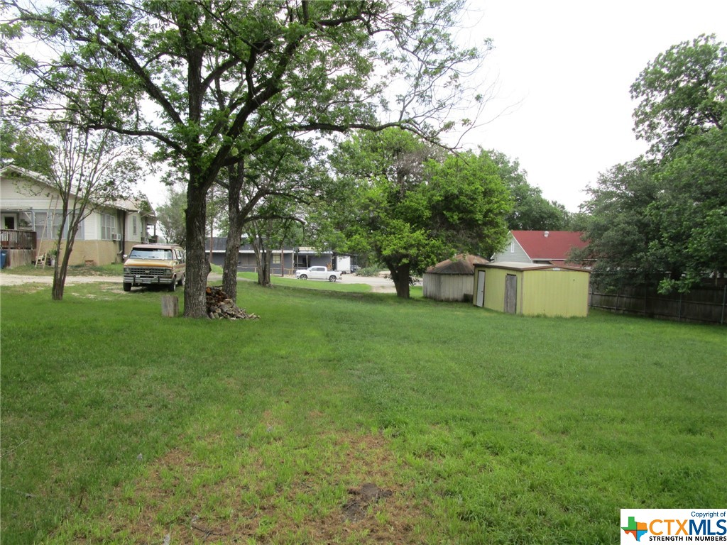 840 S Castell Avenue Property Photo 14