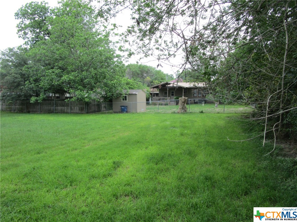 840 S Castell Avenue Property Photo 15