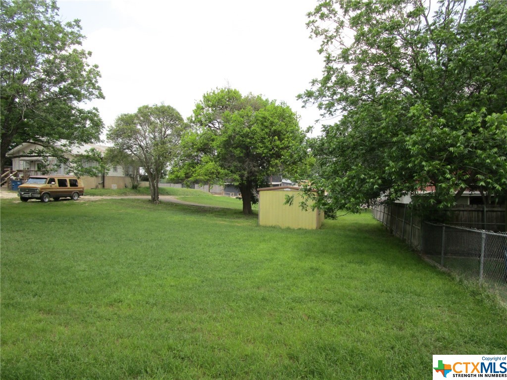 840 S Castell Avenue Property Photo 17