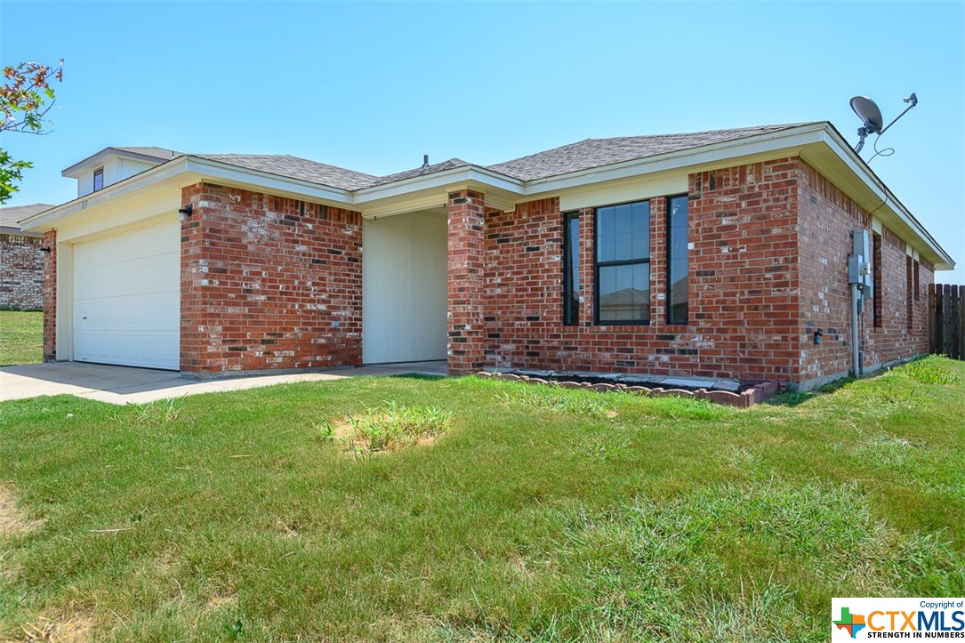 1117 Travis Circle Property Photo 1