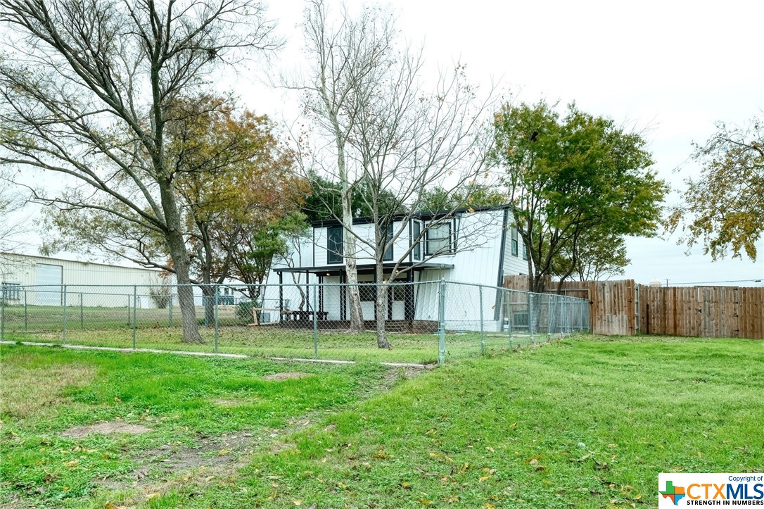 20500 Keilman Lane Property Photo 8
