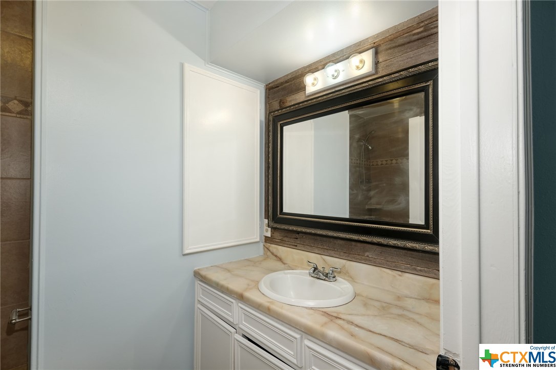 20500 Keilman Lane Property Photo 24
