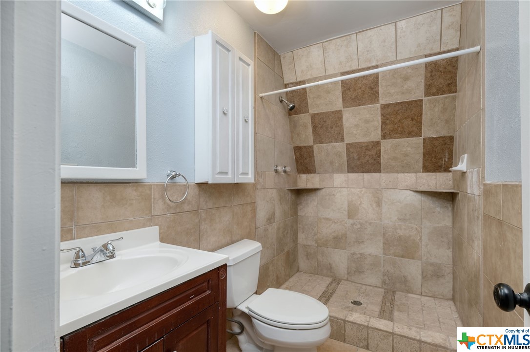 20500 Keilman Lane Property Photo 28