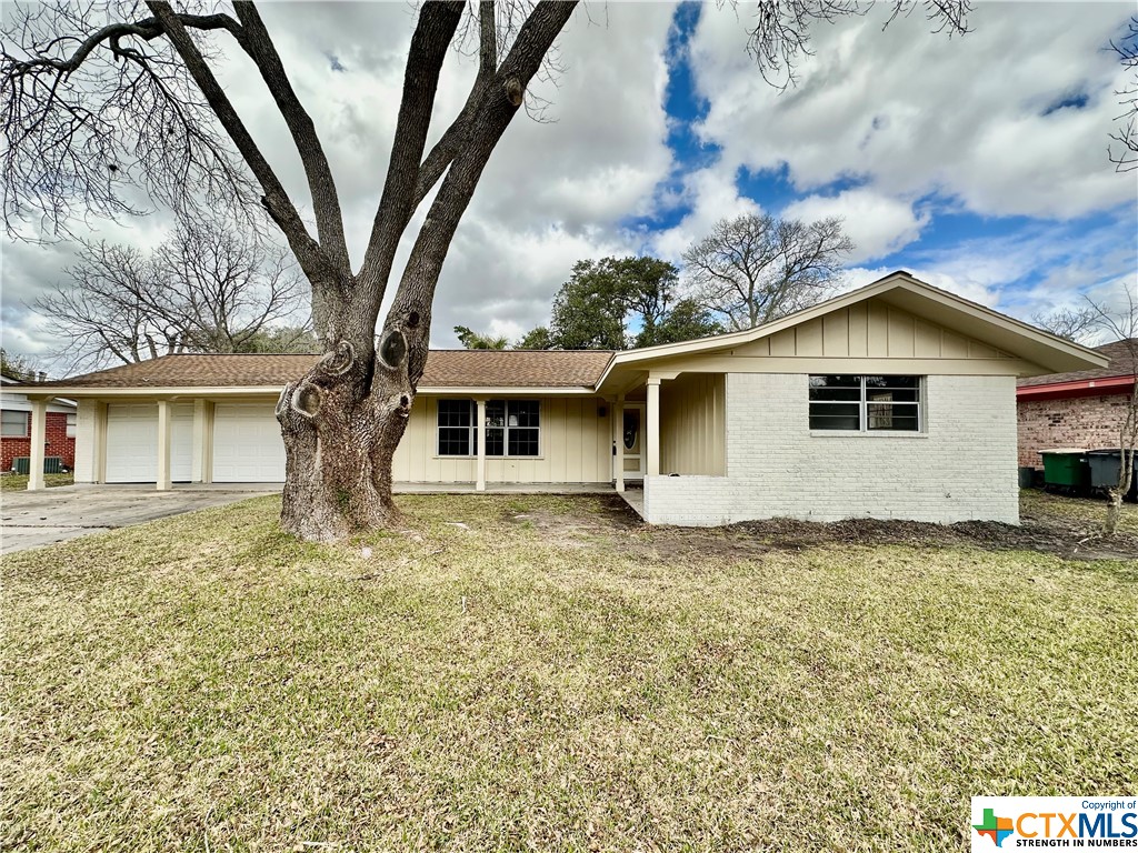 2304 Bon Aire Avenue Property Photo 1