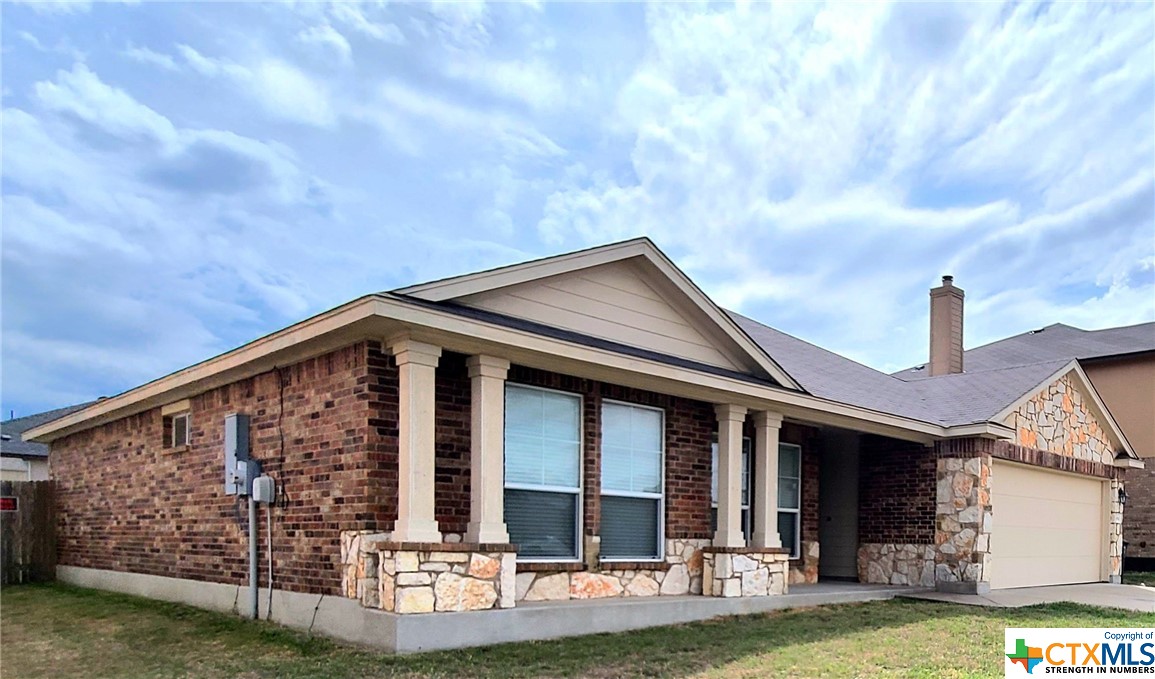 4910 Bridgewood Drive Property Photo 1