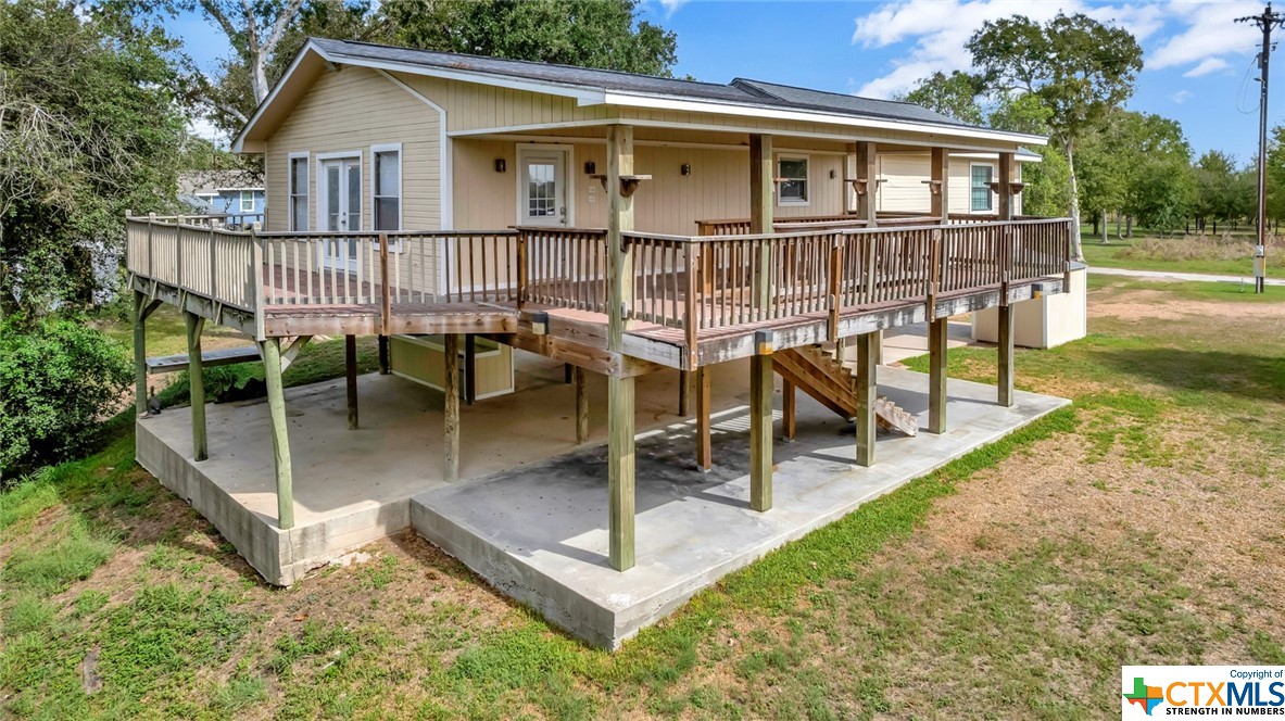 242 River Oaks Road Property Photo 1