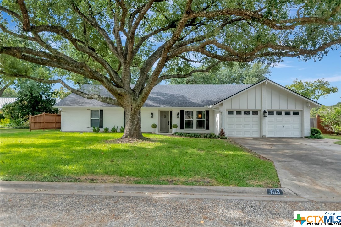 103 Alameda Circle Property Photo 1