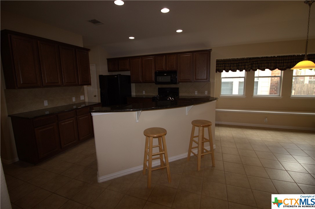 2005 Granite Springs Road Property Photo 3