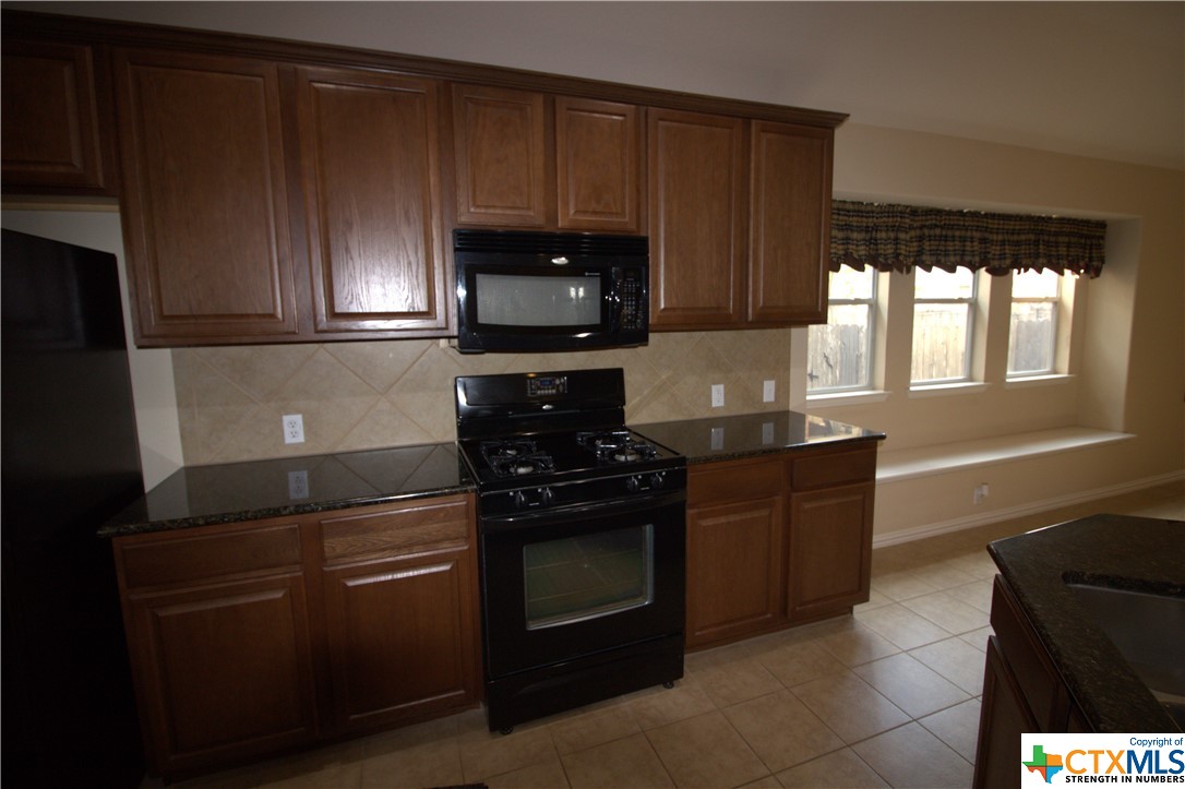 2005 Granite Springs Road Property Photo 4