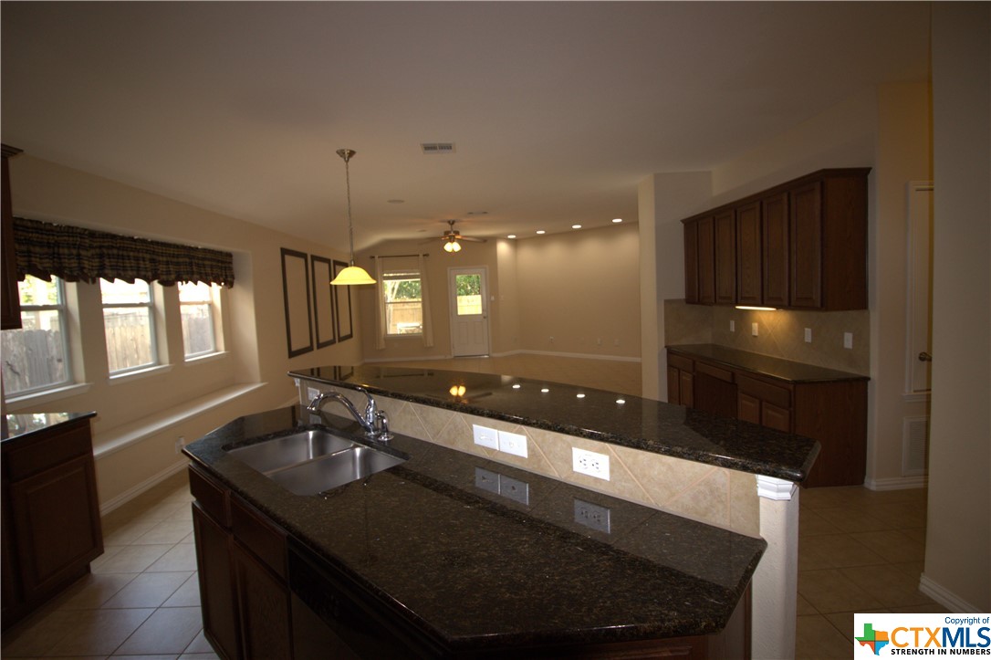 2005 Granite Springs Road Property Photo 7