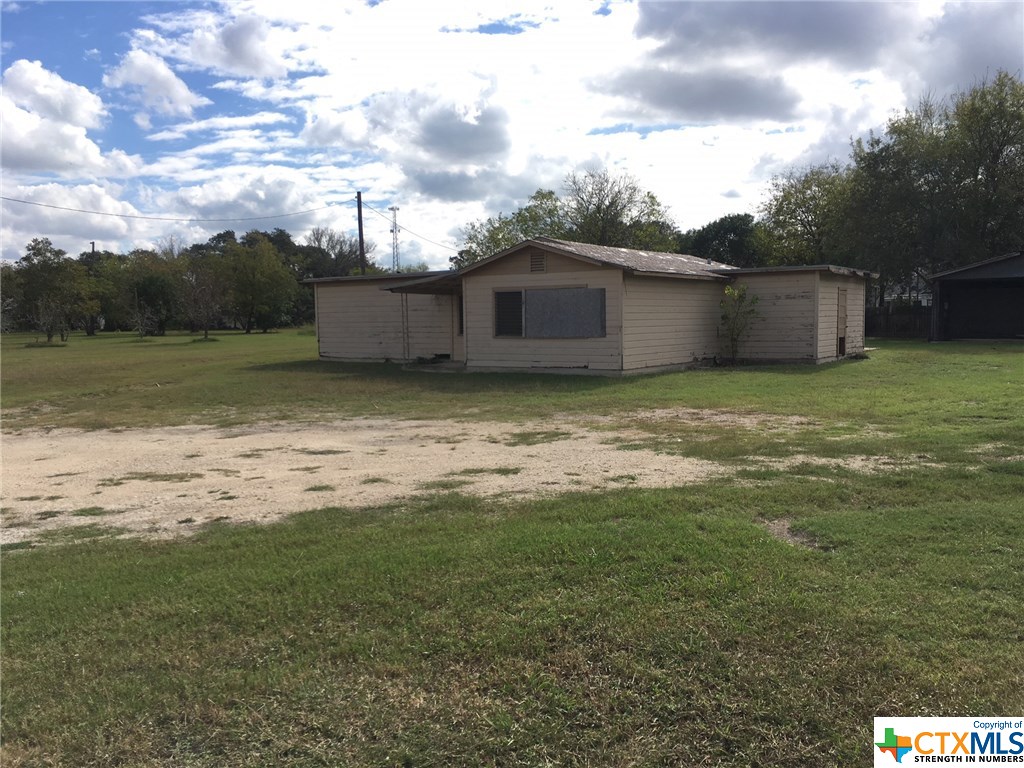 631 San Marcos Highway Property Photo