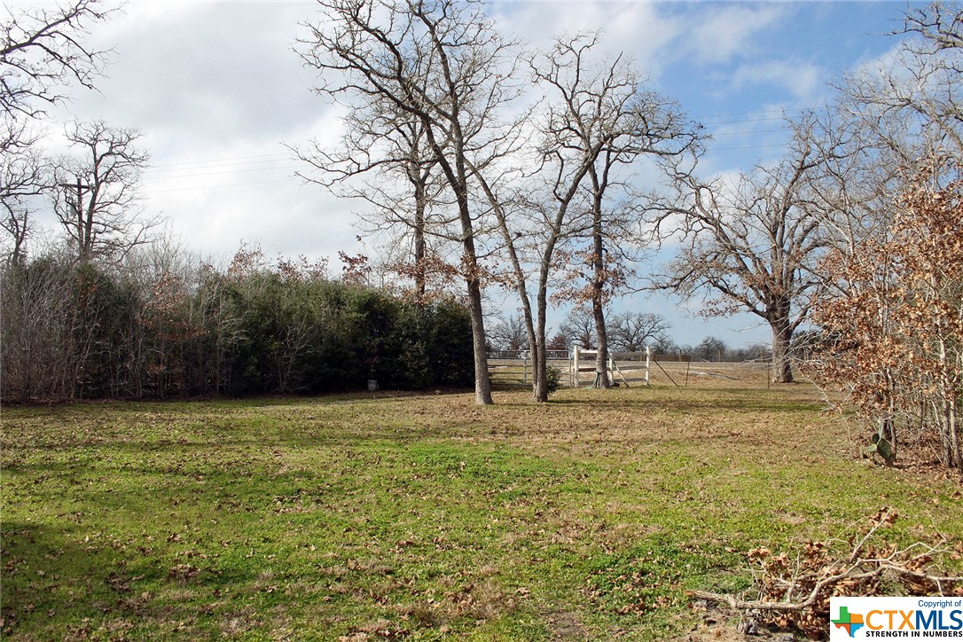 8729 E Fm 20 Property Photo 2