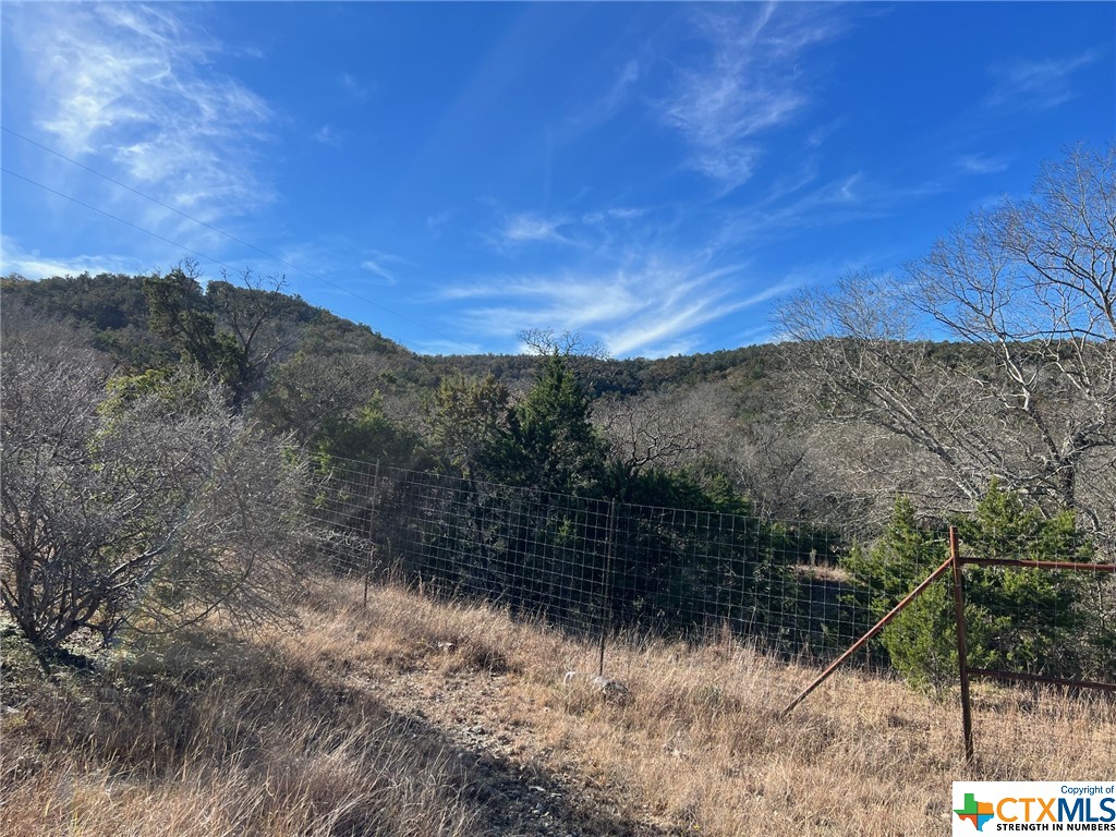 696 Chili Canyon Road Property Photo 6