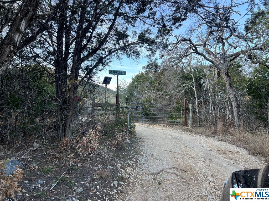 696 Chili Canyon Road Property Photo 9