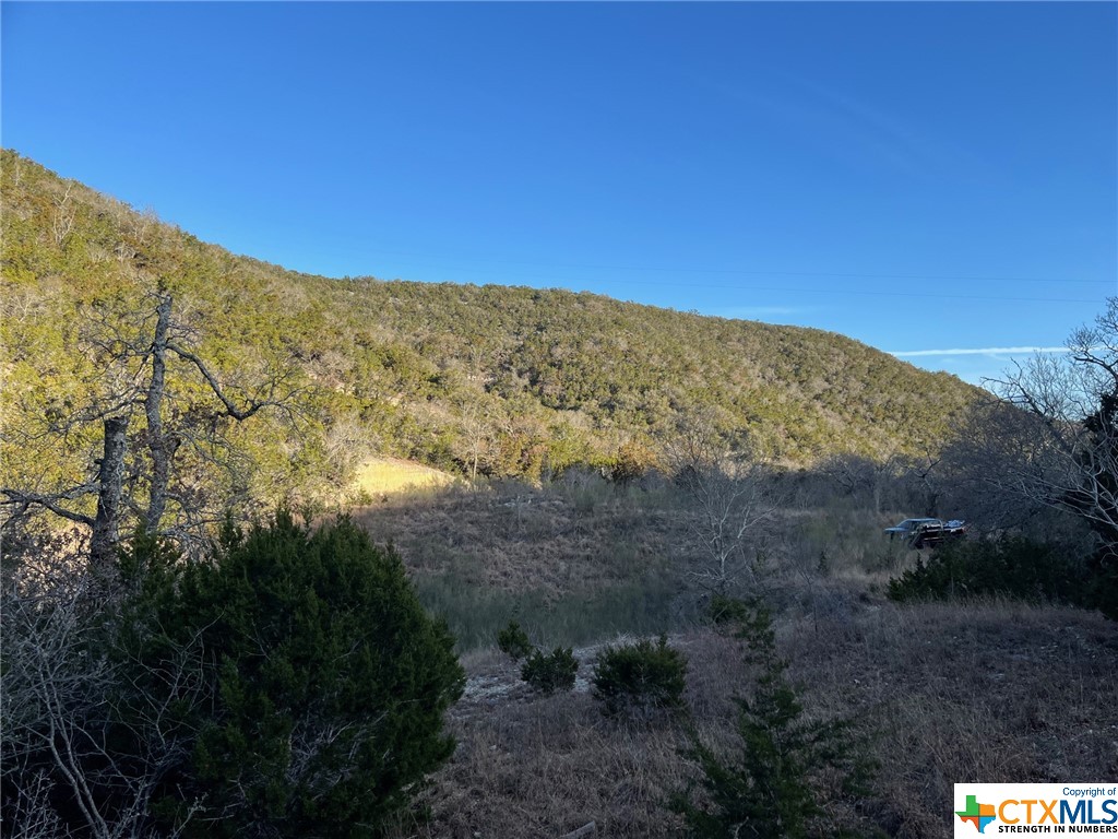 696 Chili Canyon Road Property Photo 12