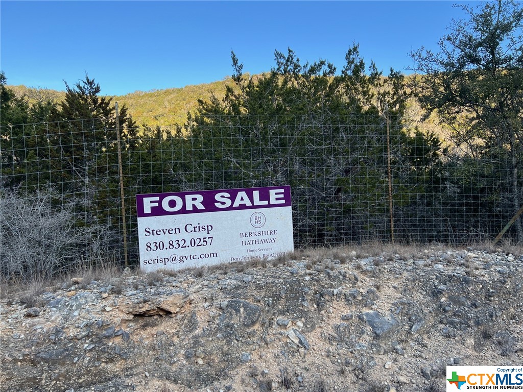 696 Chili Canyon Road Property Photo 16
