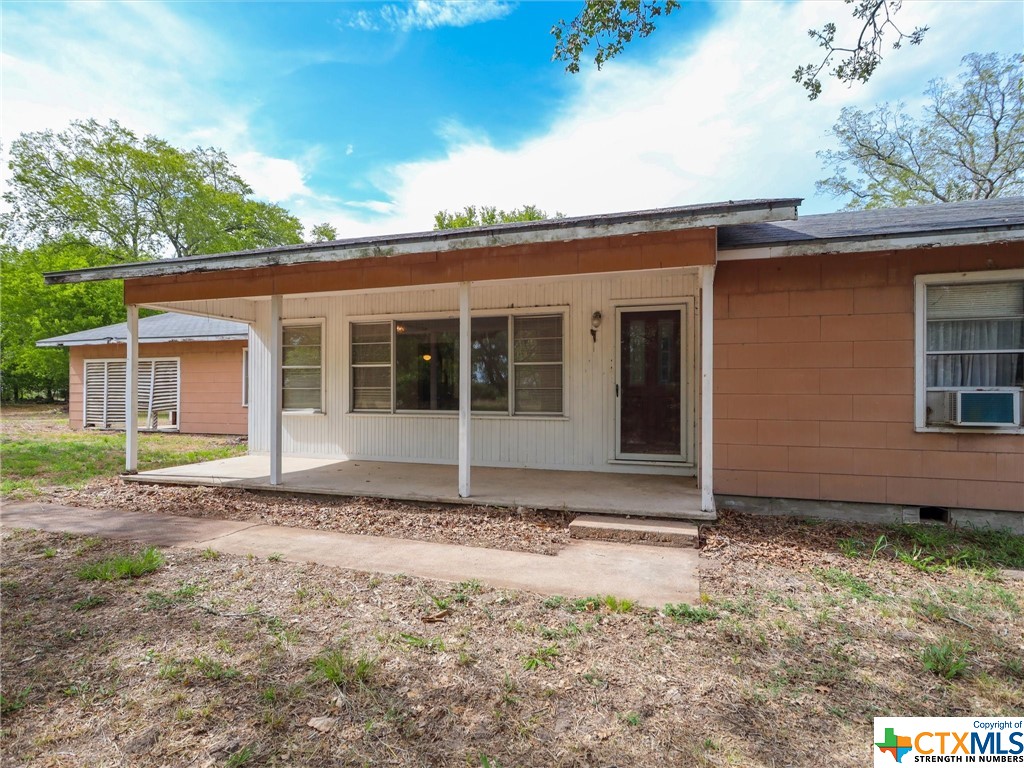 1546 Us Highway 90a Property Photo 1