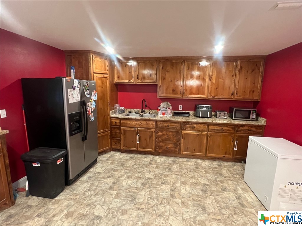 217 Burt Street Property Photo 6