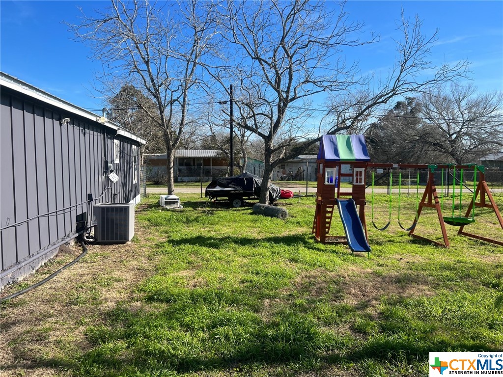 217 Burt Street Property Photo 18