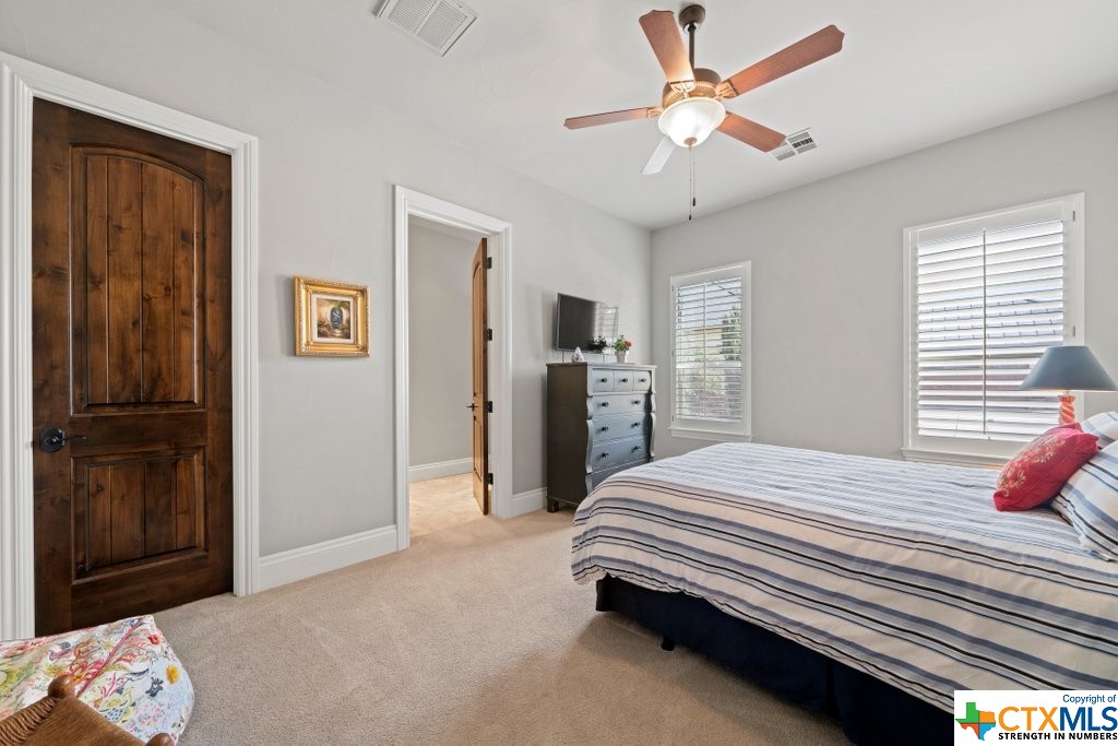 538 Oak Shores Drive Property Photo 36