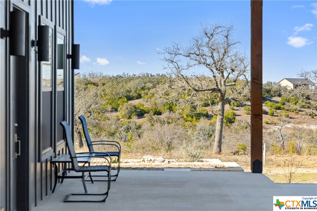 780 Skyline Drive Property Photo 3