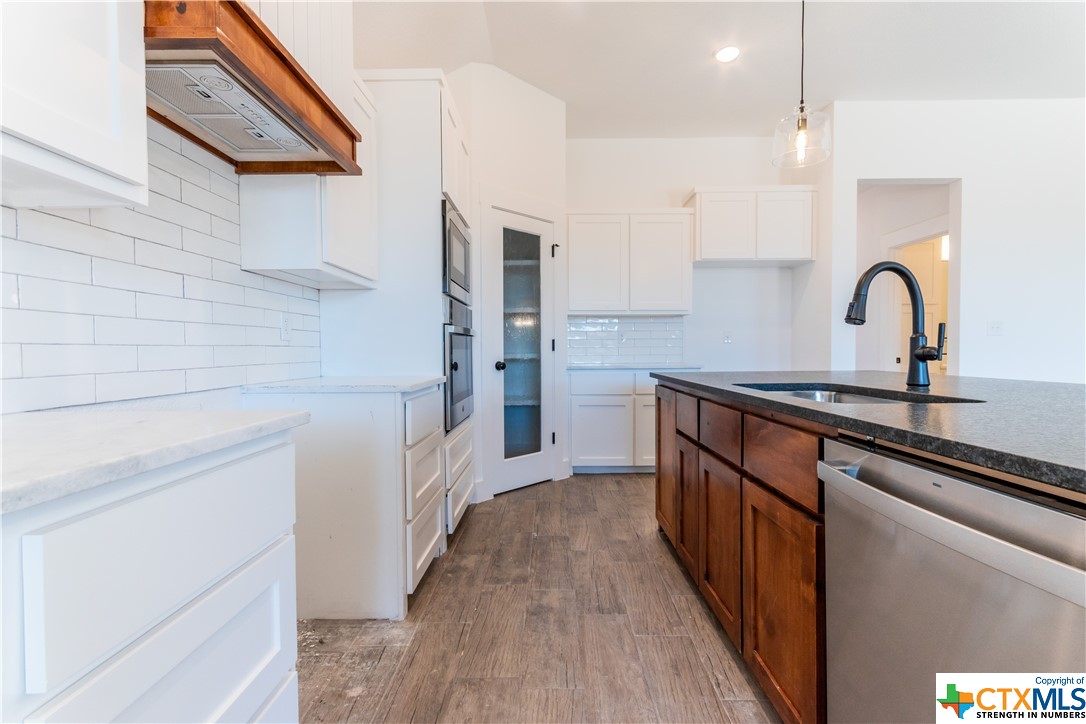 8411 James Herring's Way Property Photo 15