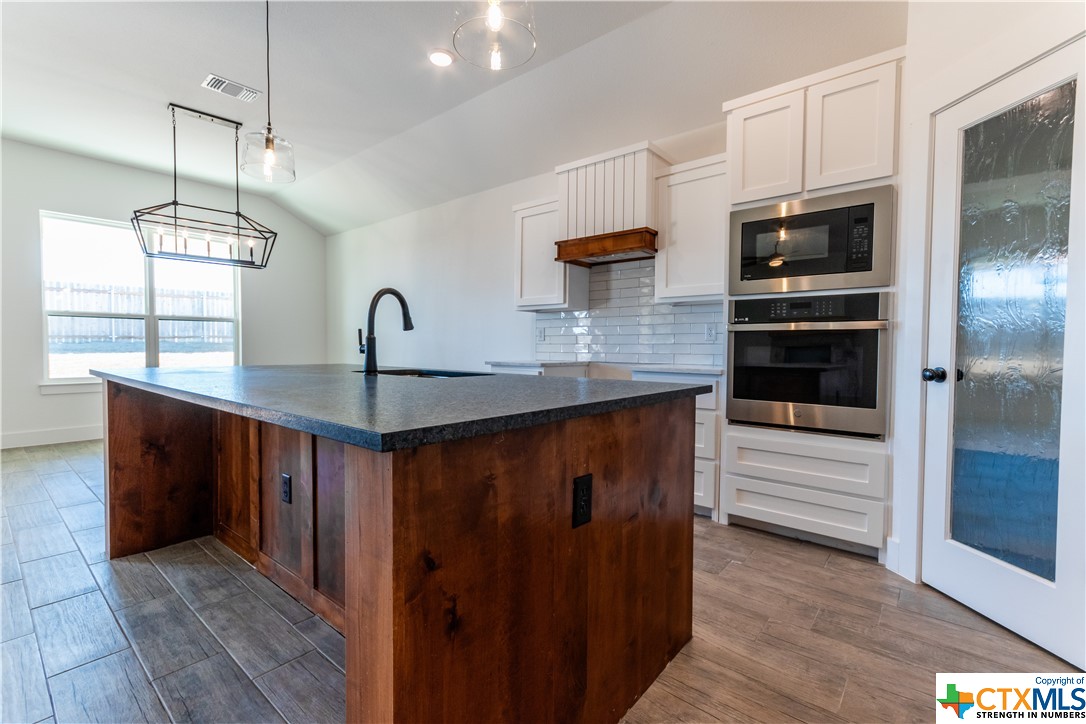 8411 James Herring's Way Property Photo 18