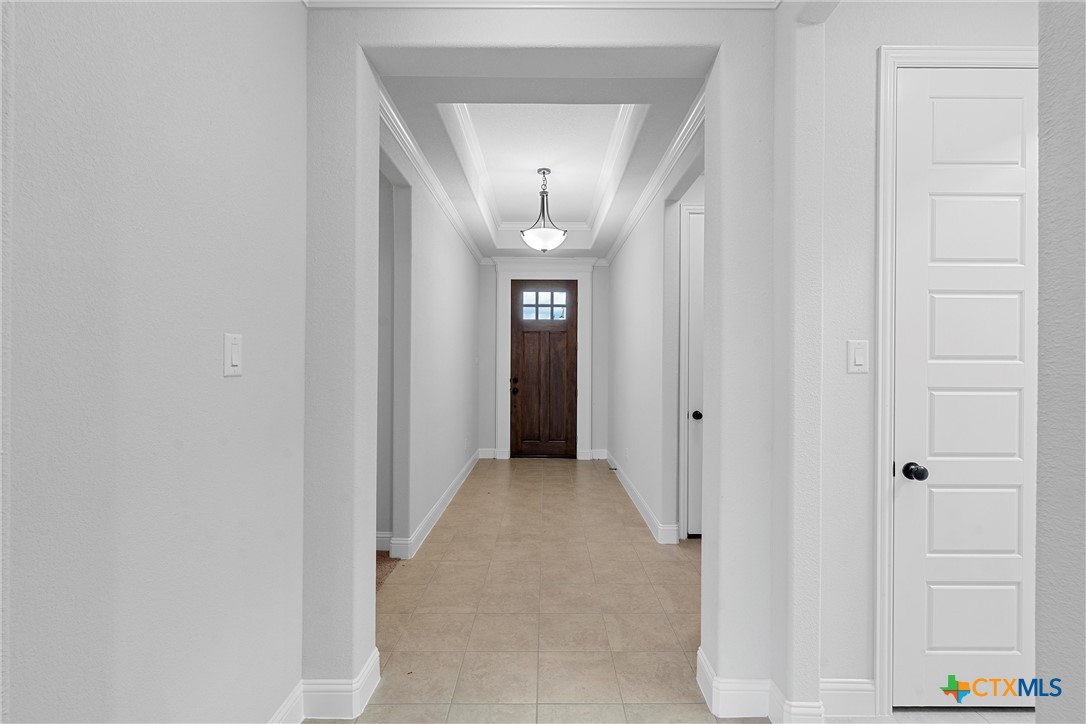 2711 Cibolo Creek Drive Property Photo 3