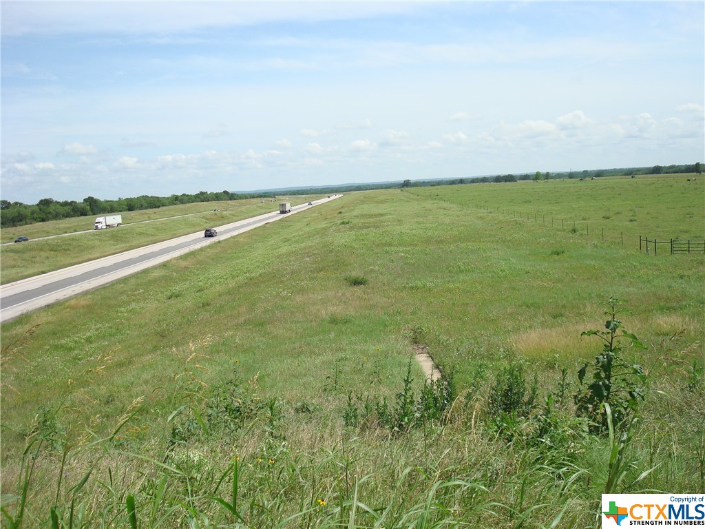 2626 Tschoepe Tschoepe Road Property Photo 3