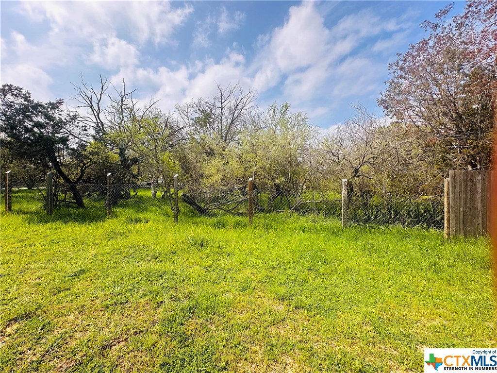 460 Peace Avenue Property Photo 6