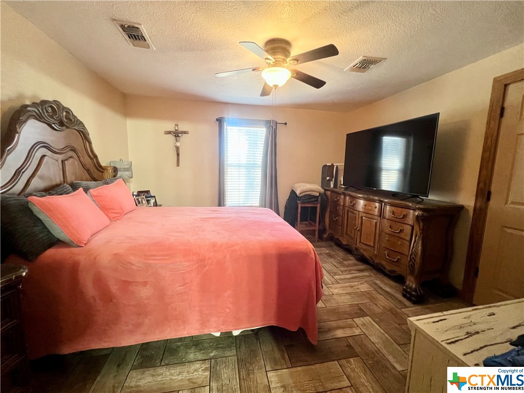 402 Dunn Street Property Photo 24