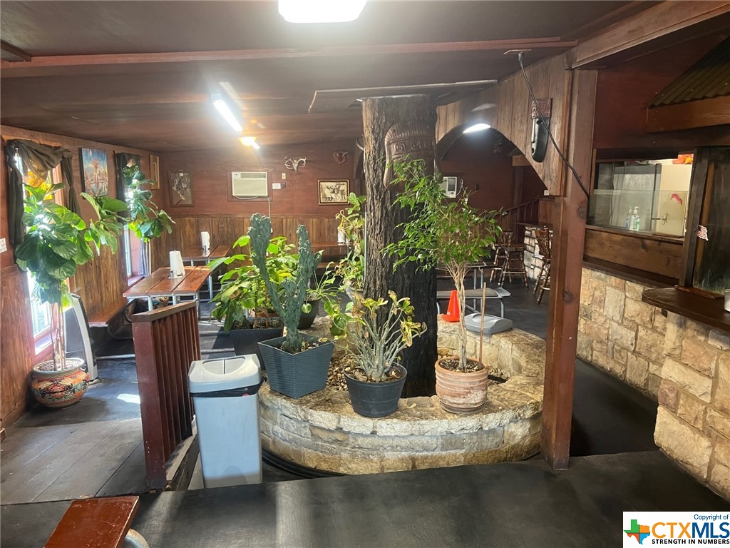 402 Dunn Street Property Photo 38