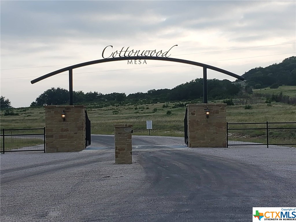 Lot 9 Cottonwood Mesa Drive Property Photo 2