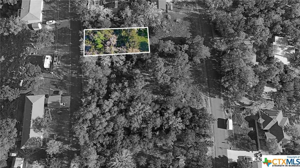 2704 And 2708 Vista Trail Property Photo 4