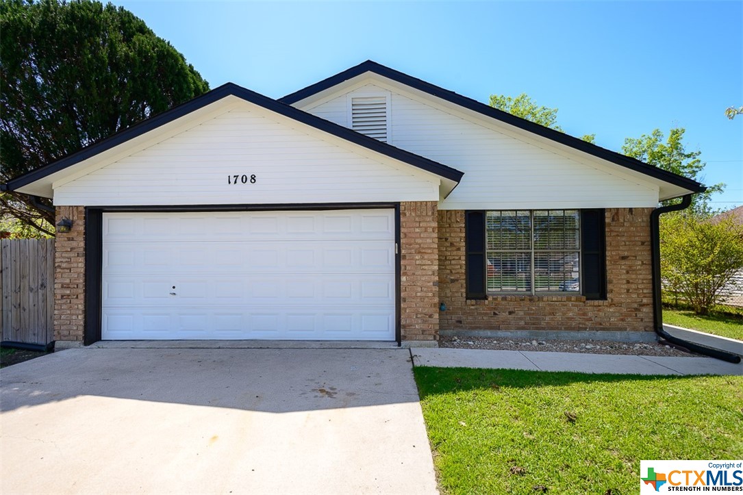 1708 Leisha Drive Property Photo 1