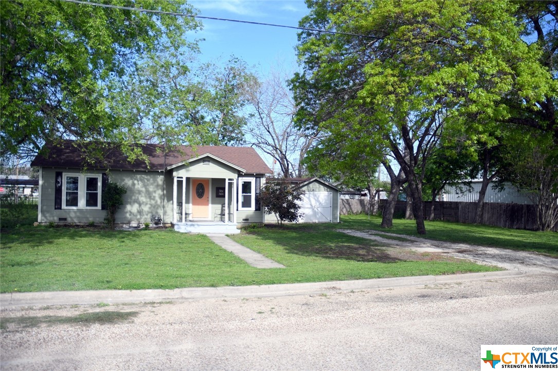 306 First Street Property Photo