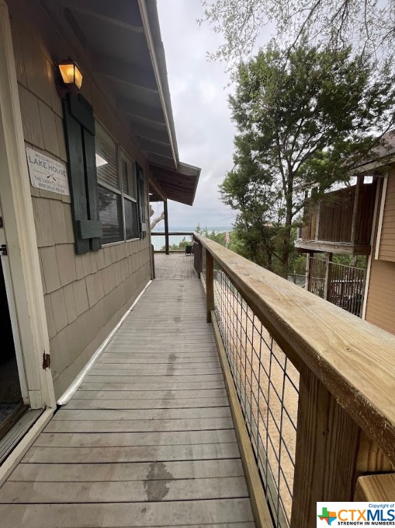 1225 Riviera Drive Property Photo 4