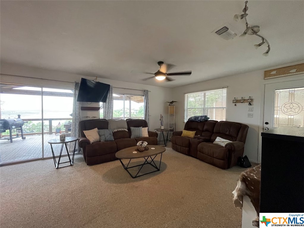 1225 Riviera Drive Property Photo 15
