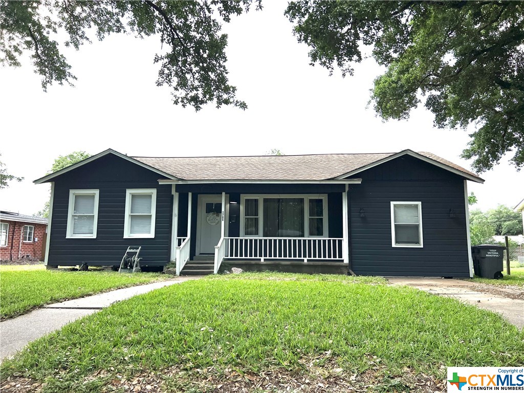1705 E Park Avenue Property Photo 1