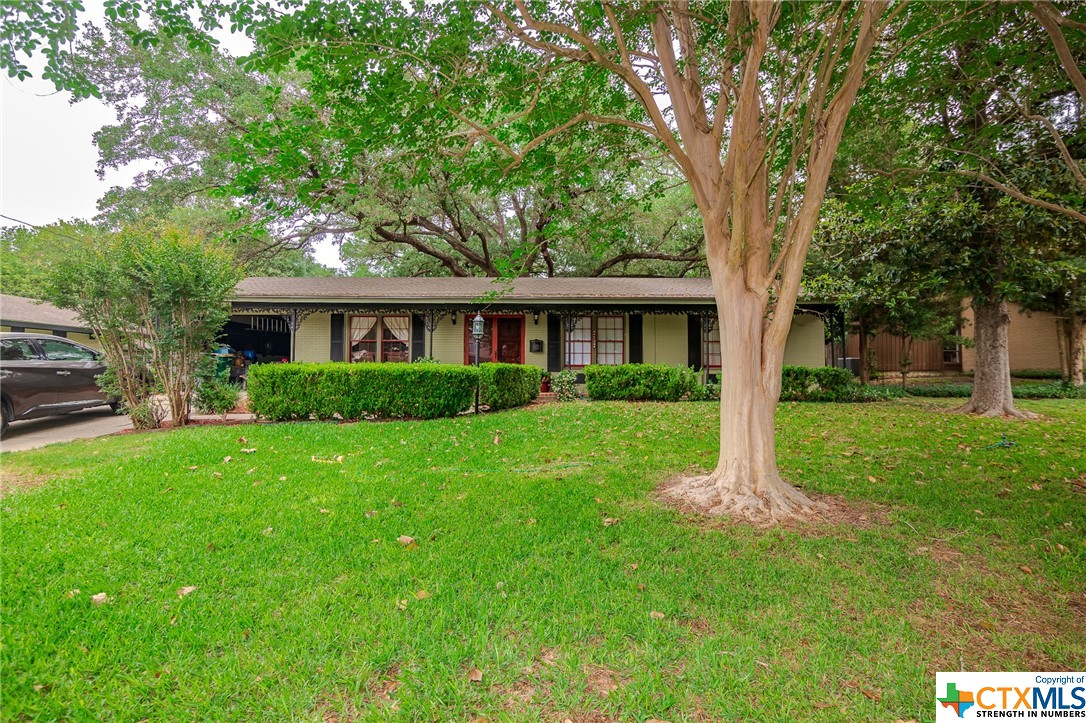 404 Cherokee Lane Property Photo 1