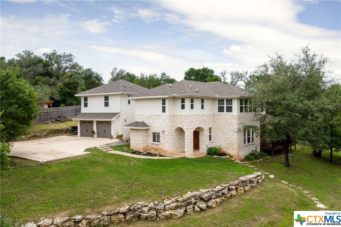 3205 River Place Drive B Property Photo 1