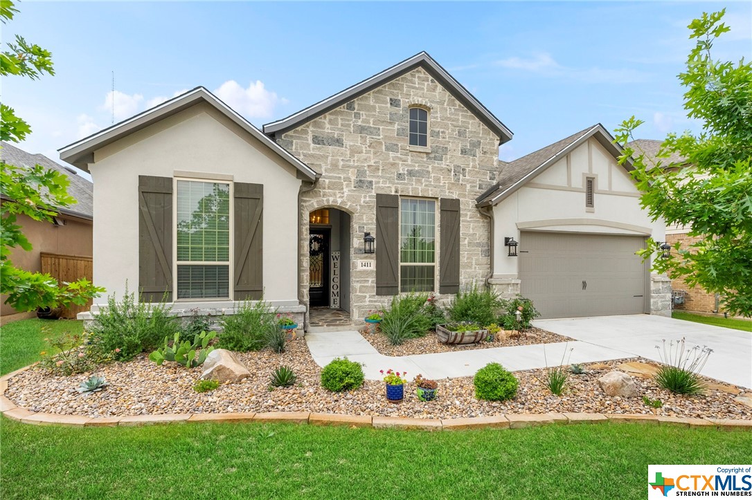 1411 Oaklawn Drive Property Photo 1