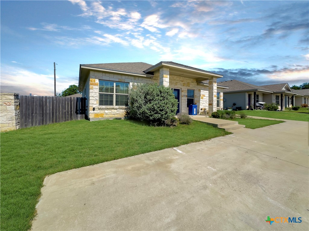 1252 Honor Lane Property Photo 4