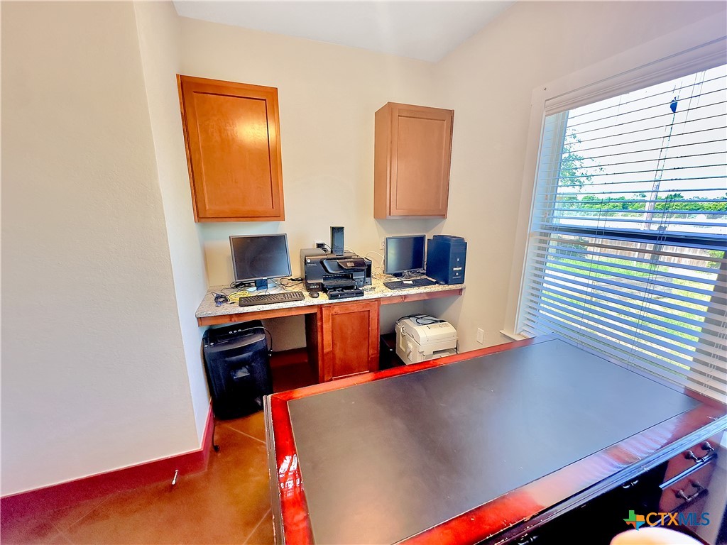 1252 Honor Lane Property Photo 14