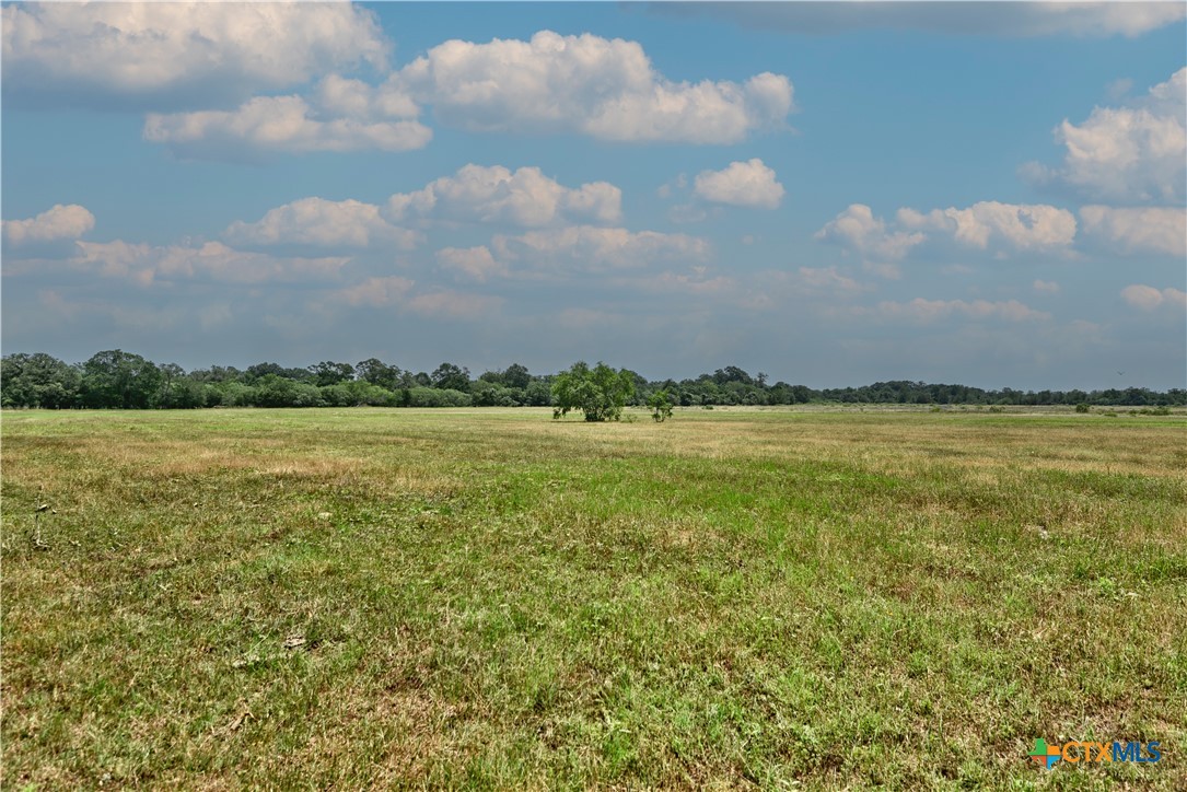 000 Fm 1115 Property Photo 4